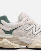 New Balance 9060 Linen