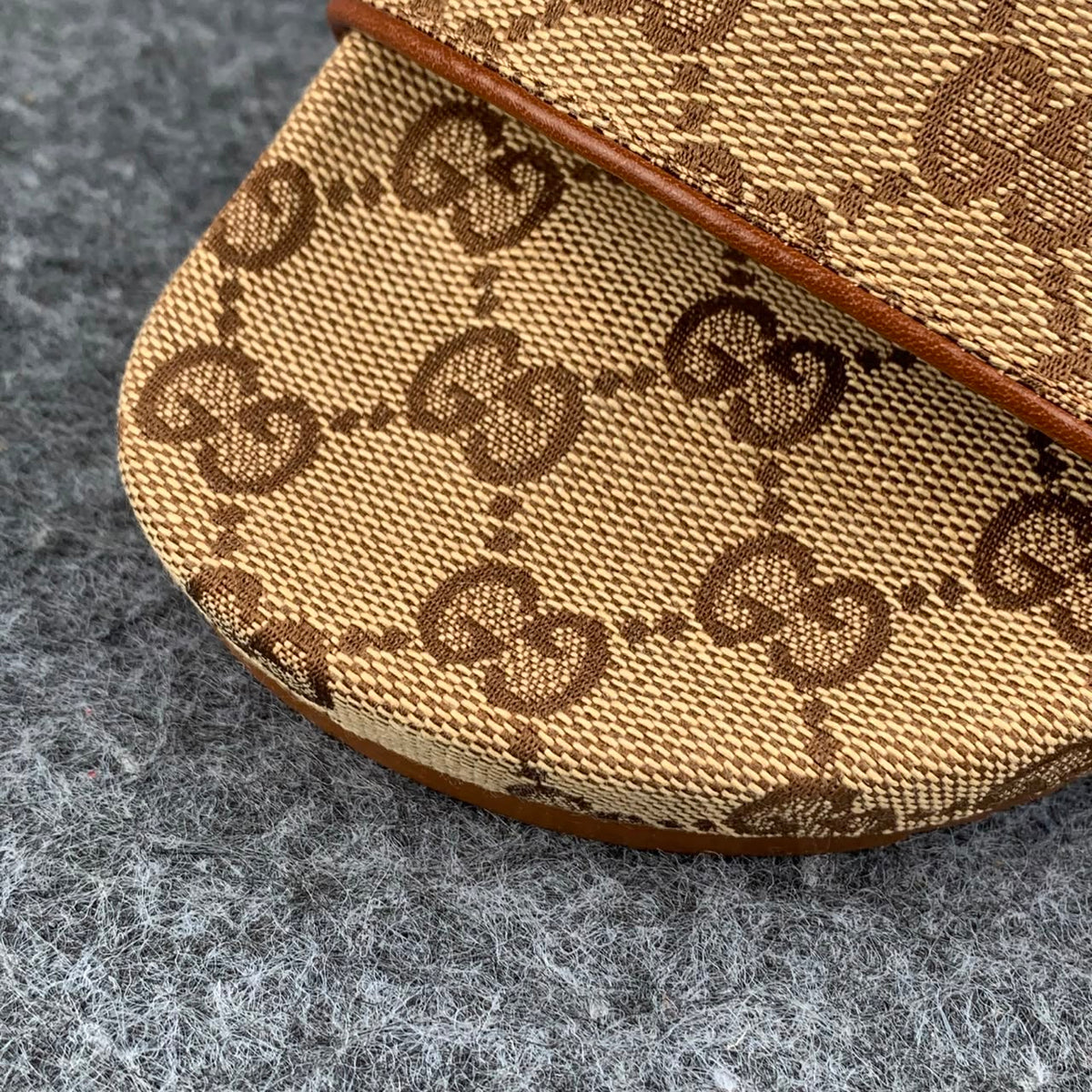 Gucci GG Cattern Canvas Slide Sandals
