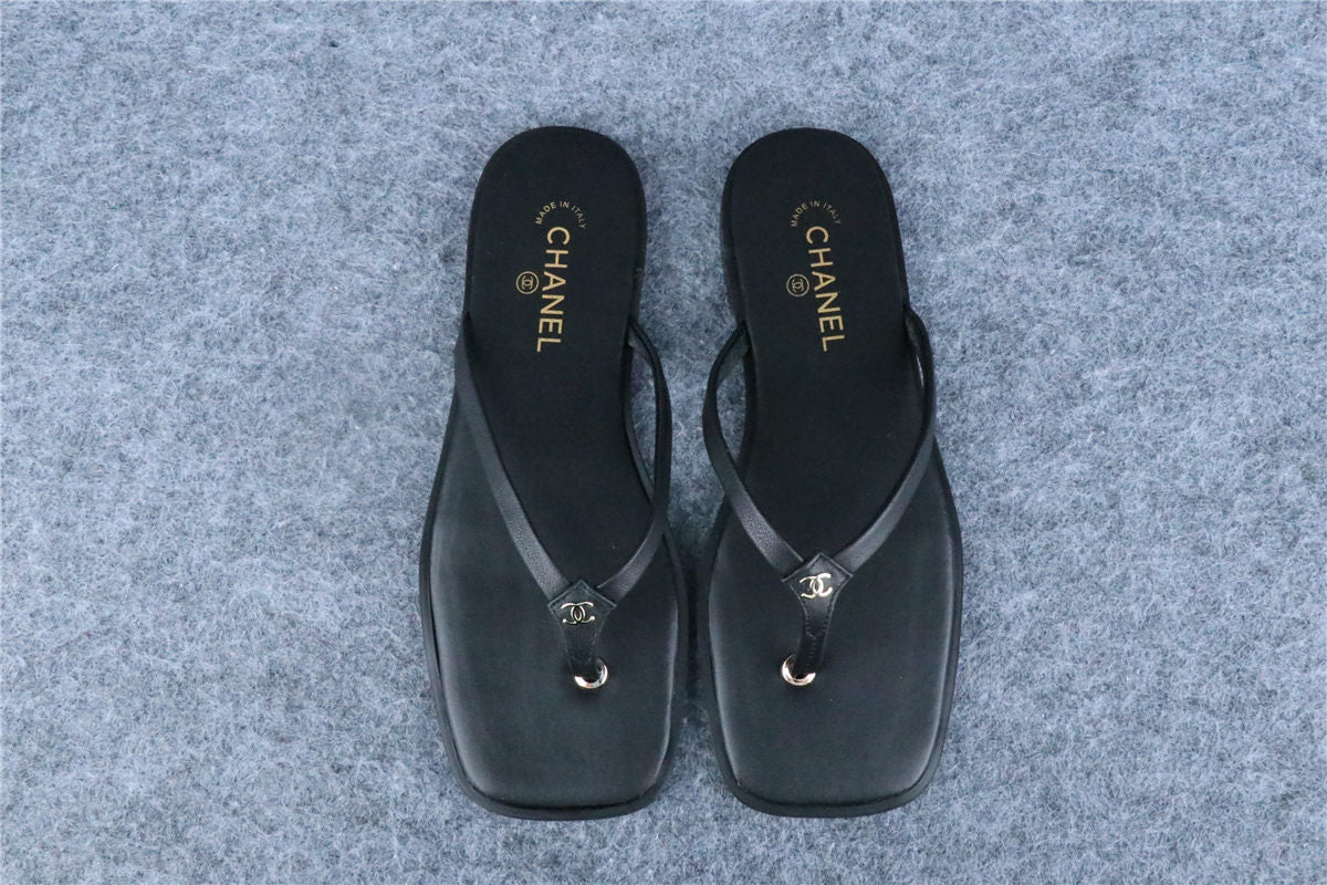 Chanel Lambskin CC Thong Sandals 'Black'