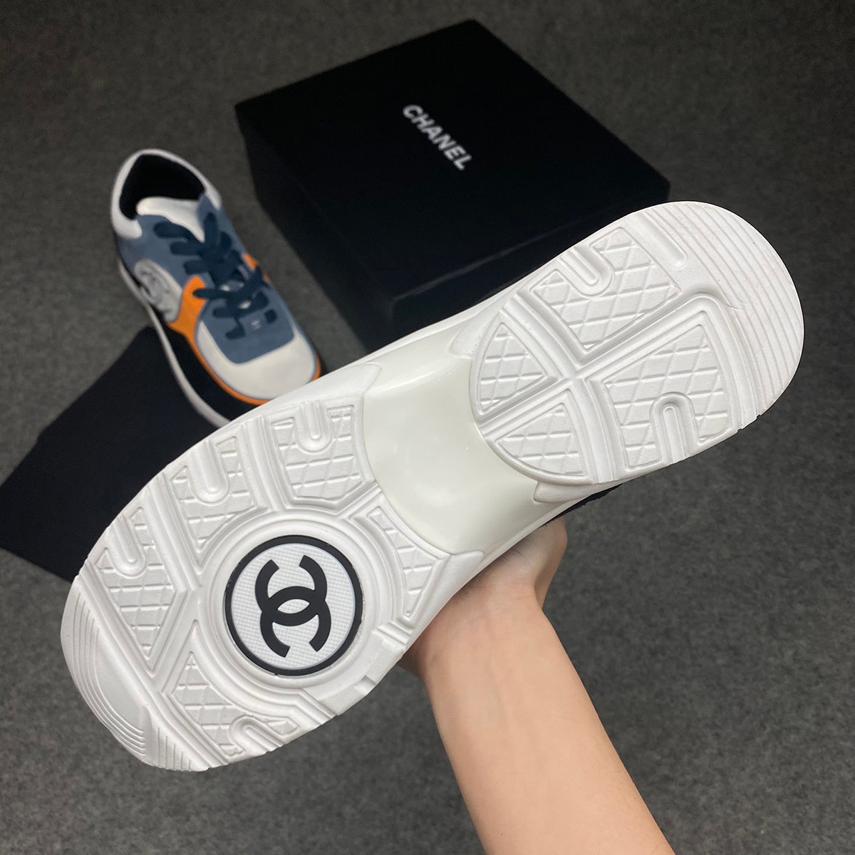 Chanel Wmns Sneaker 'White Navy'