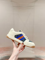 GUCCI 26S SCREENER SNEAKER IN WHITE LEATHER AND BLUE DENIM